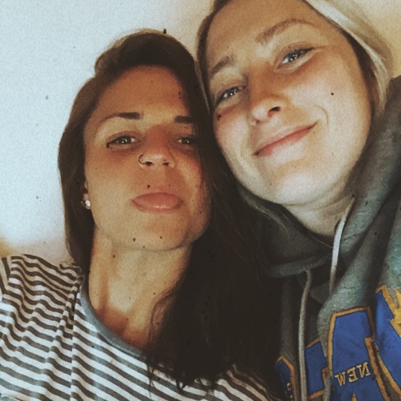 Meet your Posher, Kelsey - Picture 1 of 1